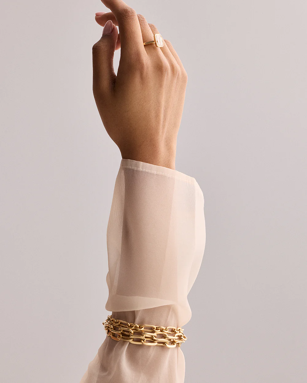 Arla Paperclip Bracelet - Image 4
